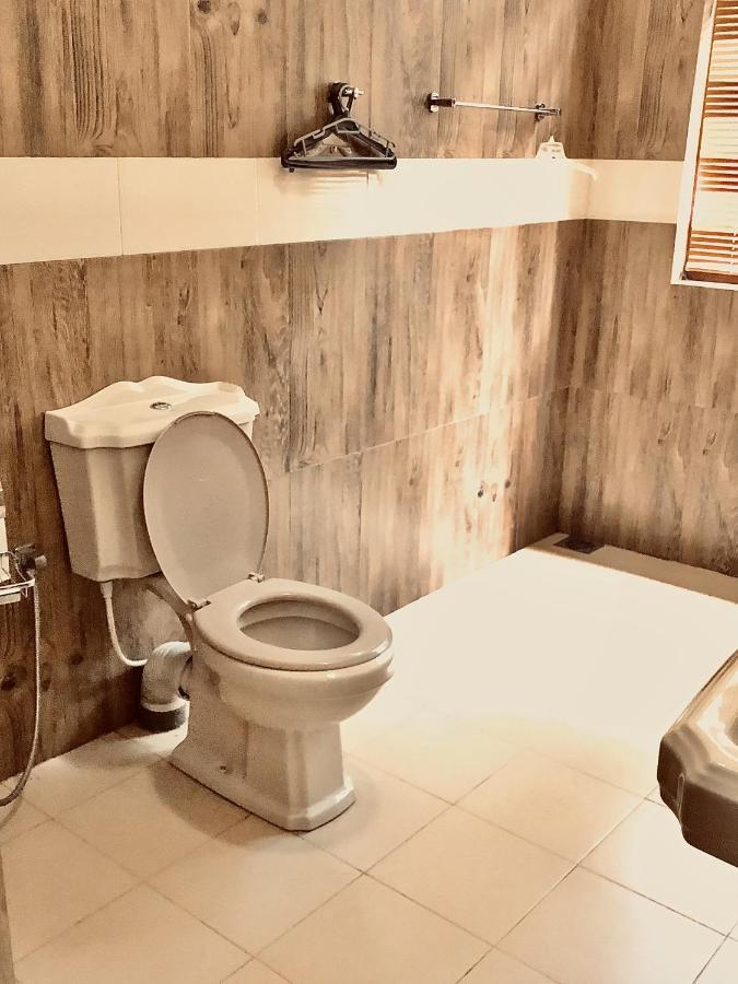 Готель Gleam Nest Елла Екстер'єр фото